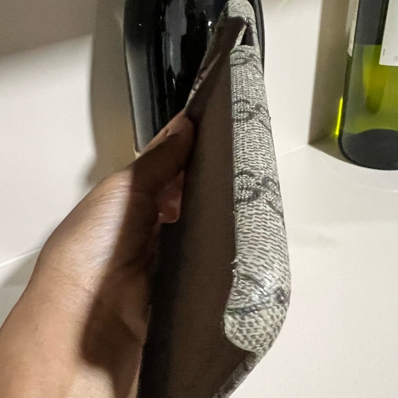 Authentic Gucci iPhone XS MAX phone case - Picture 12 of 16